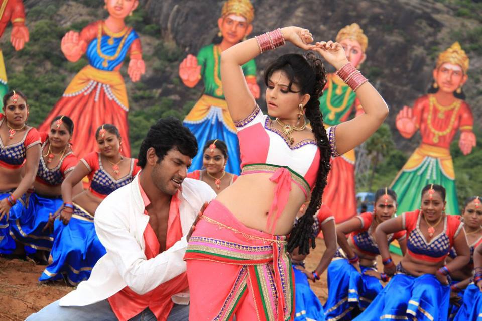 Anjali & Varalaxmi Sarathkumar hot photos in Madha Gaja Raja movie