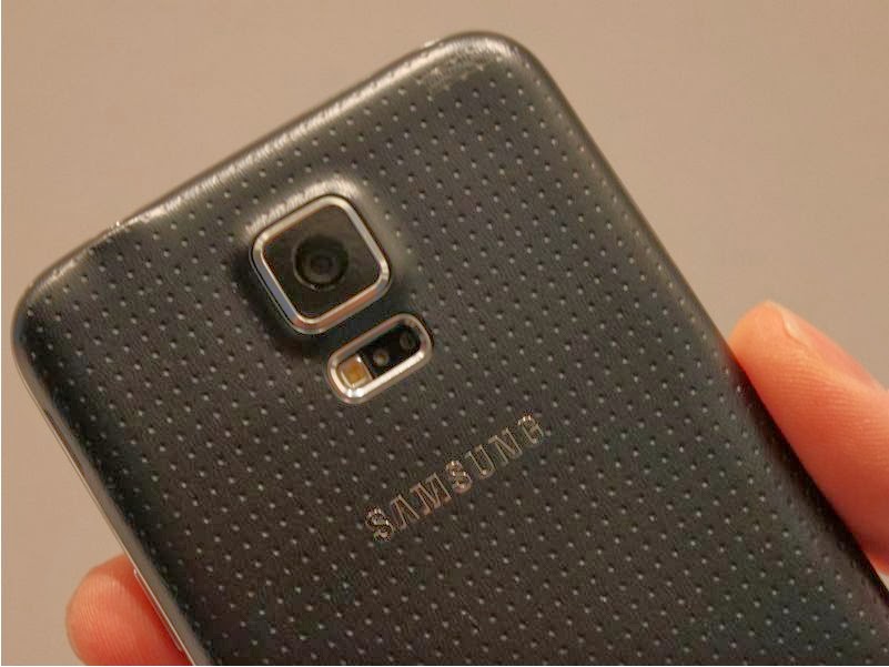 Samsung Galaxy S5 Gets Official G.N.A.T. Gadget News and Trends