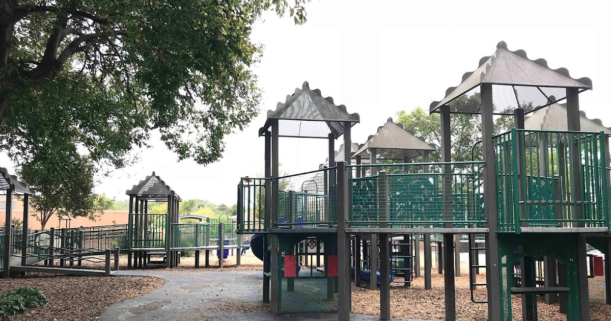 Hawaii Mom Blog Visit Nashville Fannie Mae Dees Park