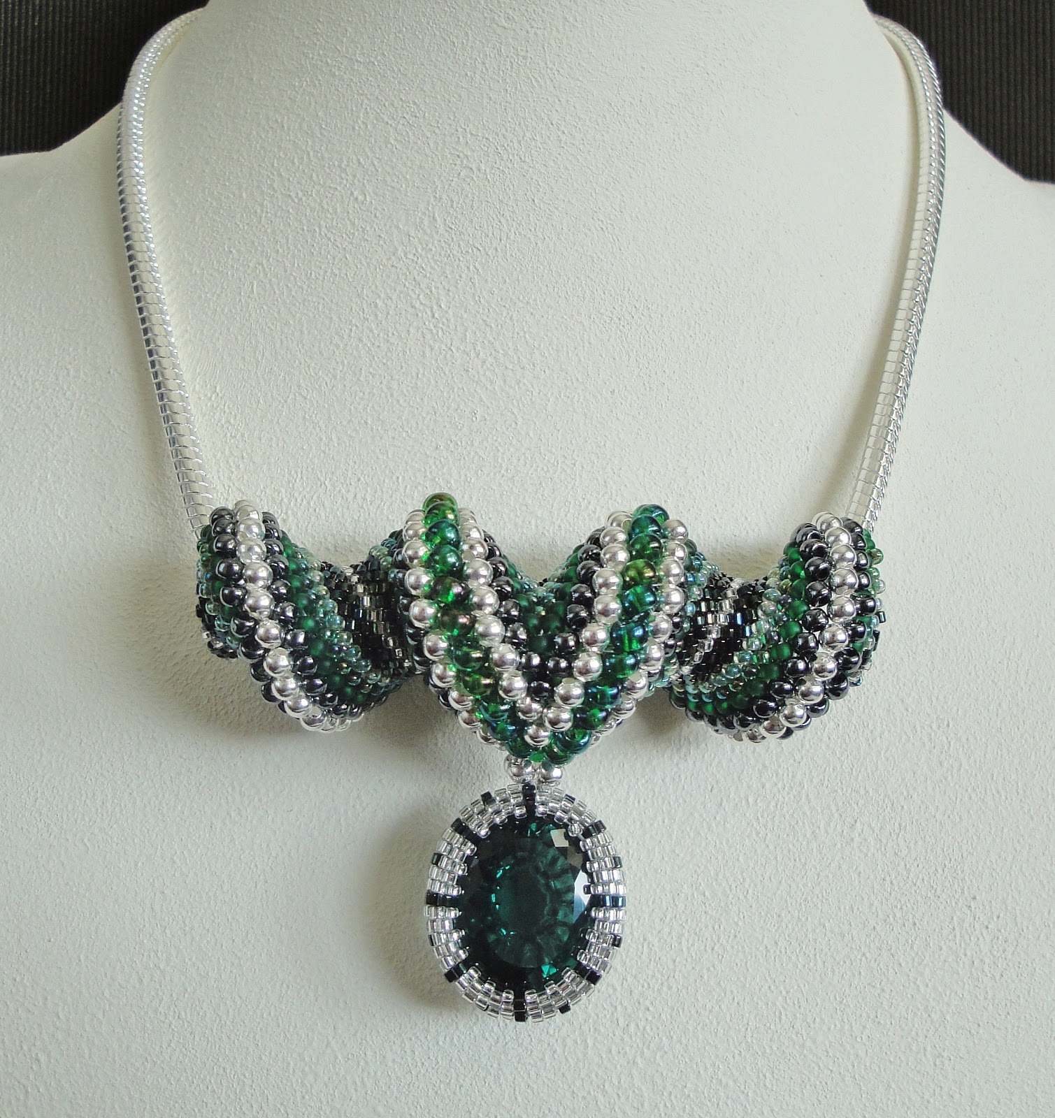 Not without my beads - Nicht ohne meine Perlen: Cellini ...