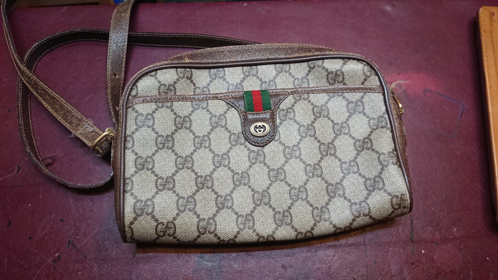 Doekのお修理ブログ Gucci グッチ のバッグを染め直す