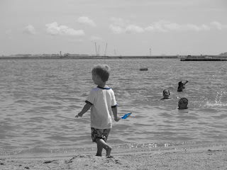 Exploring the North Shore with my Three Kids.: Constitution Beach, East