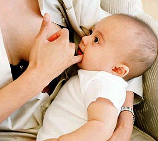 heads second breastfeeding
