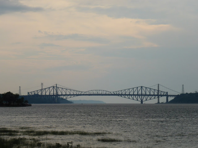 Pont de Québec vu de la terrasse de Lévis