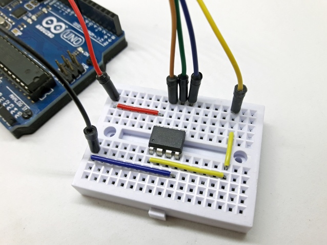 Gravando bootloader do ATtiny85 usando Arduino Gravando bootloader do ATtiny85 usando Arduino