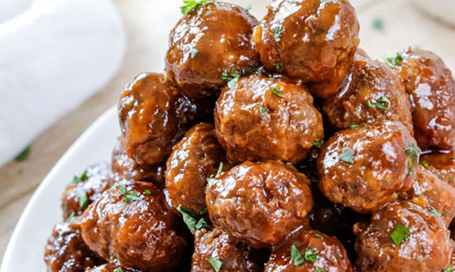https://carlsbadcravings.com/slow-cooker-honey-buffalo-meatballs-recipe/