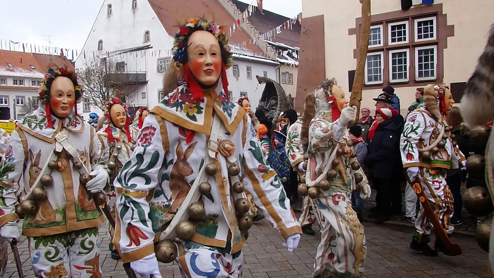 Bienvenue en Europe: Fasnet : Le Carnaval alémanique s'invite à Bräunlingen