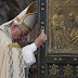 Papa Francisco cierra la Puerta Santa y clausura el Año de la Misericordia