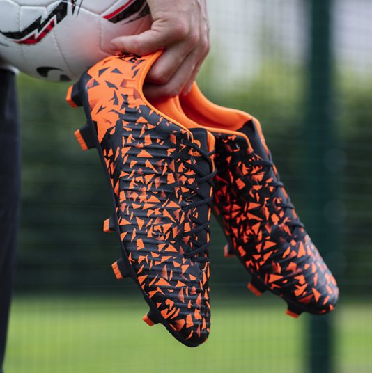 SportsDirect Steals Nike Hypervenom Transform Boot Design For Cheap ...