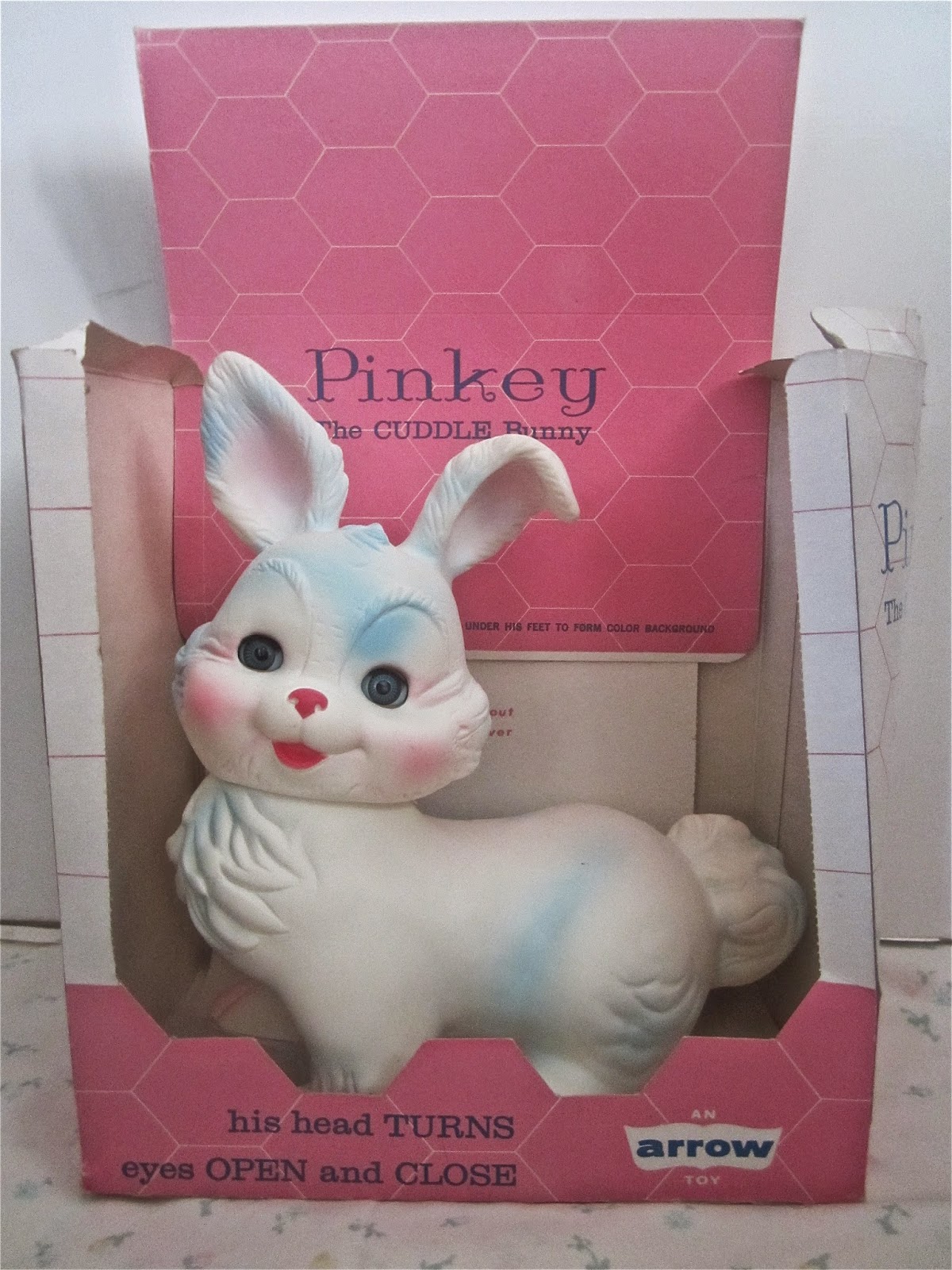 Things That Squeak Pinky the Cuddle Bunny