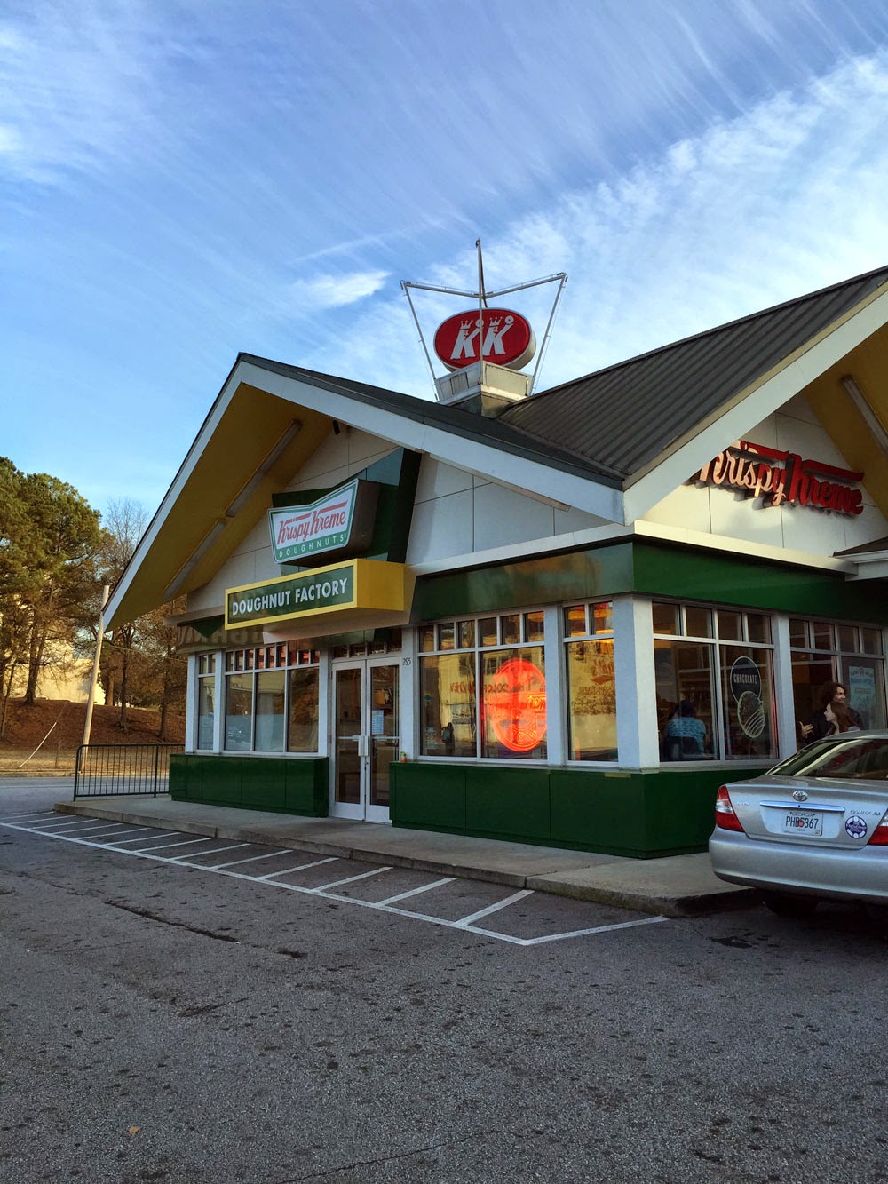 Krispy Kreme Atlanta / Krispy Kreme Sign at Ponce de Leon Ave