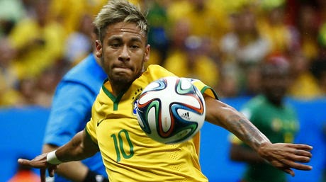 La magia de Neymar guía a Brasil 4-1 sobre Camerún. Será rival de Chile