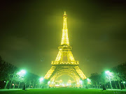 . de Trocadero y ver la majestuosa Torre Eiffel mientras me como las uvas. (torre eiffel)