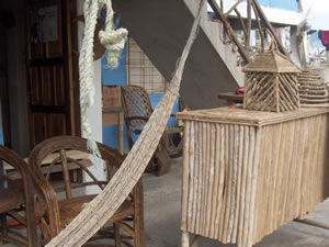 ALL YOU NEED IS ECUADOR: Artesanías y muebles con fibras vegetales (Muyuyo)