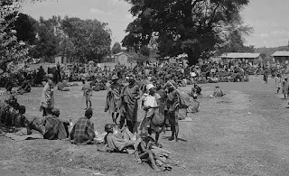 Karantania market day between Nairobi and Nyeri in 1930