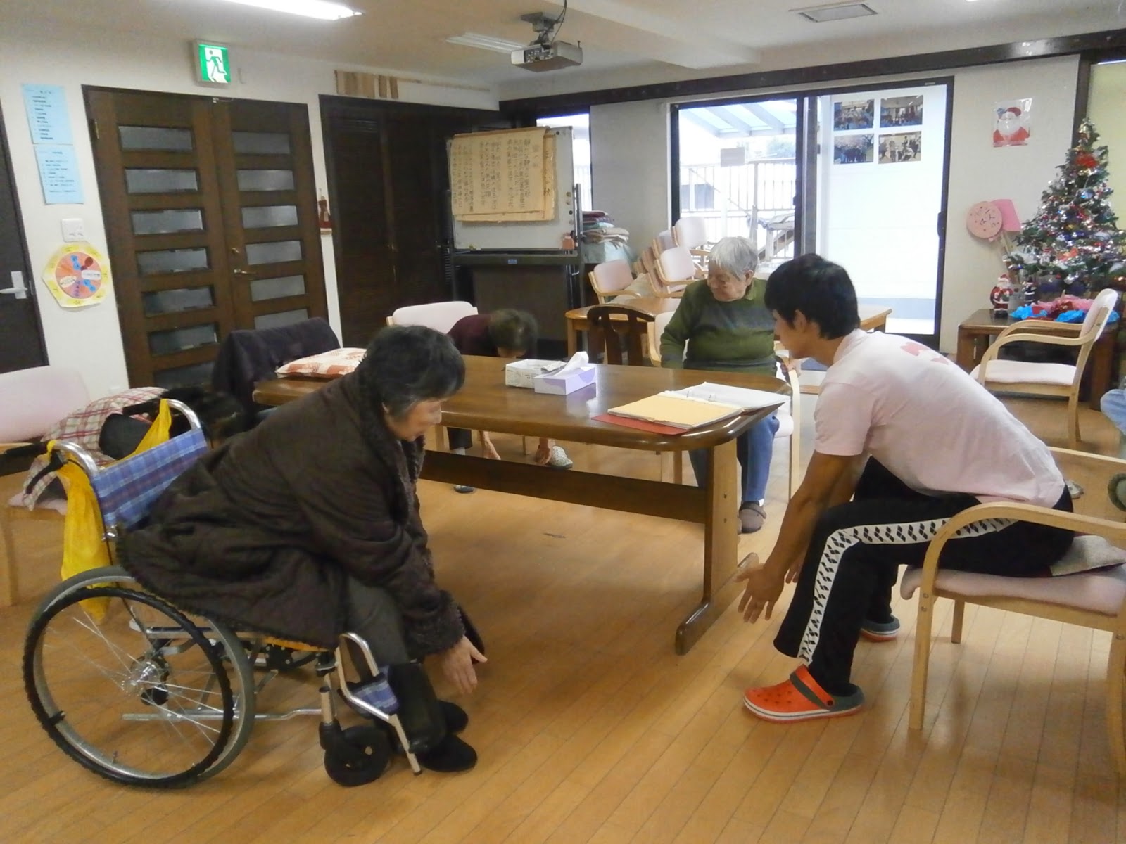 ひさすえ愛ランド ブログ 体操 テーブルホッケー すごろく