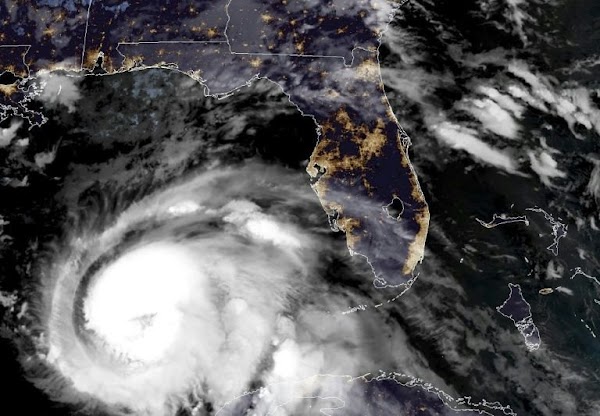 ÚLTIMA HORA: Huracán Michael Se Ha Convertido En Categoría 3 . ÚLTIMA HORA: Huracán Michael Se Ha Convertido En Categoría 3 .