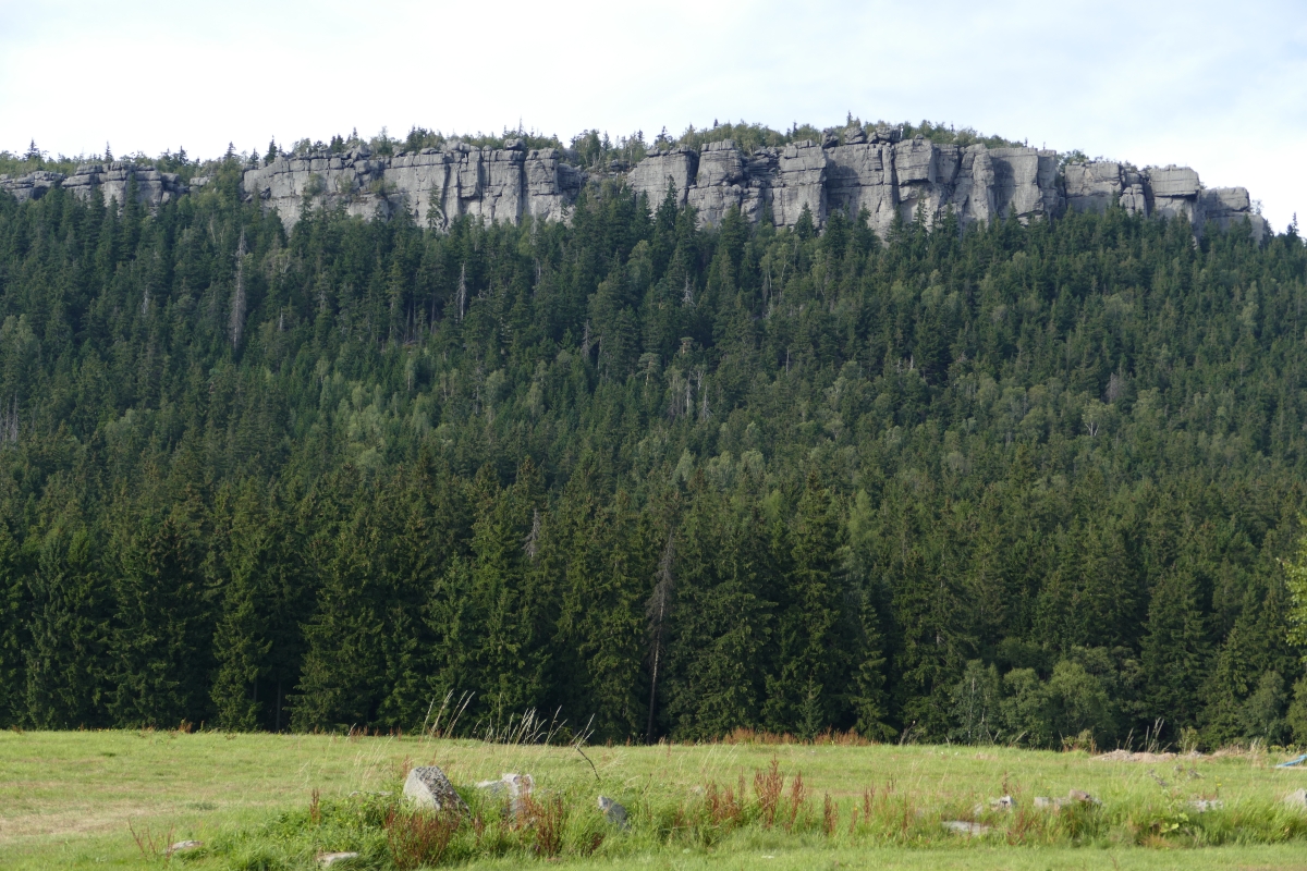 Andrea Rössler auf Weltreisen Wundersame Felsen im Heuscheuergebirge
