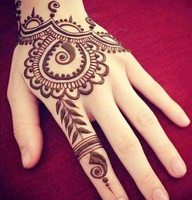 Simple Mehndi Designs For Hands