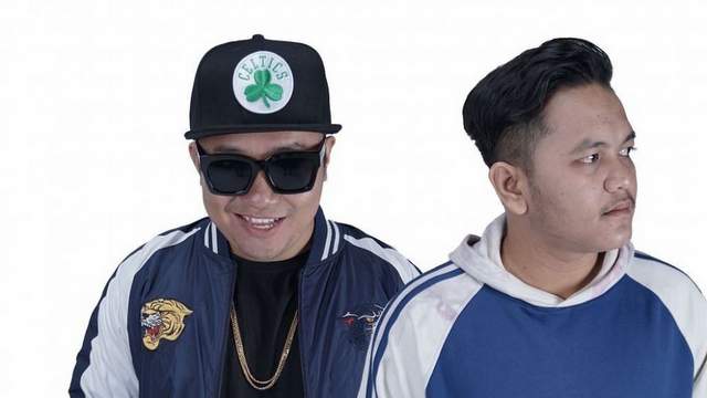 Lirik Lagu Langit Sore - Rumit Lirik Lagu Langit Sore - Rumit