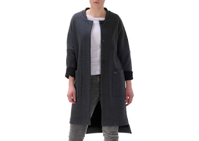 Dresowy grafitowy płaszczyk Freeshion szary płaszcz dresowy polska moda Freeshion trendy 2016 płaszcz z kieszeniami