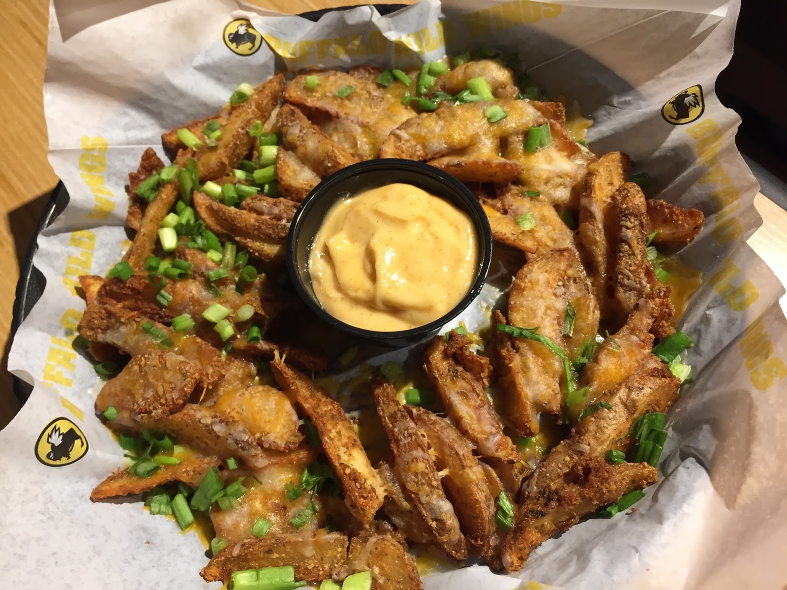 Loaded Potato Wedges From Buffalo Wild Wings / バッファローワイルドウィングスのローデッドポテト