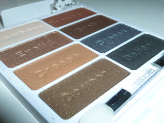 Beauty Parfait: Review: Wet n Wild Nude Awakening Palette(09)