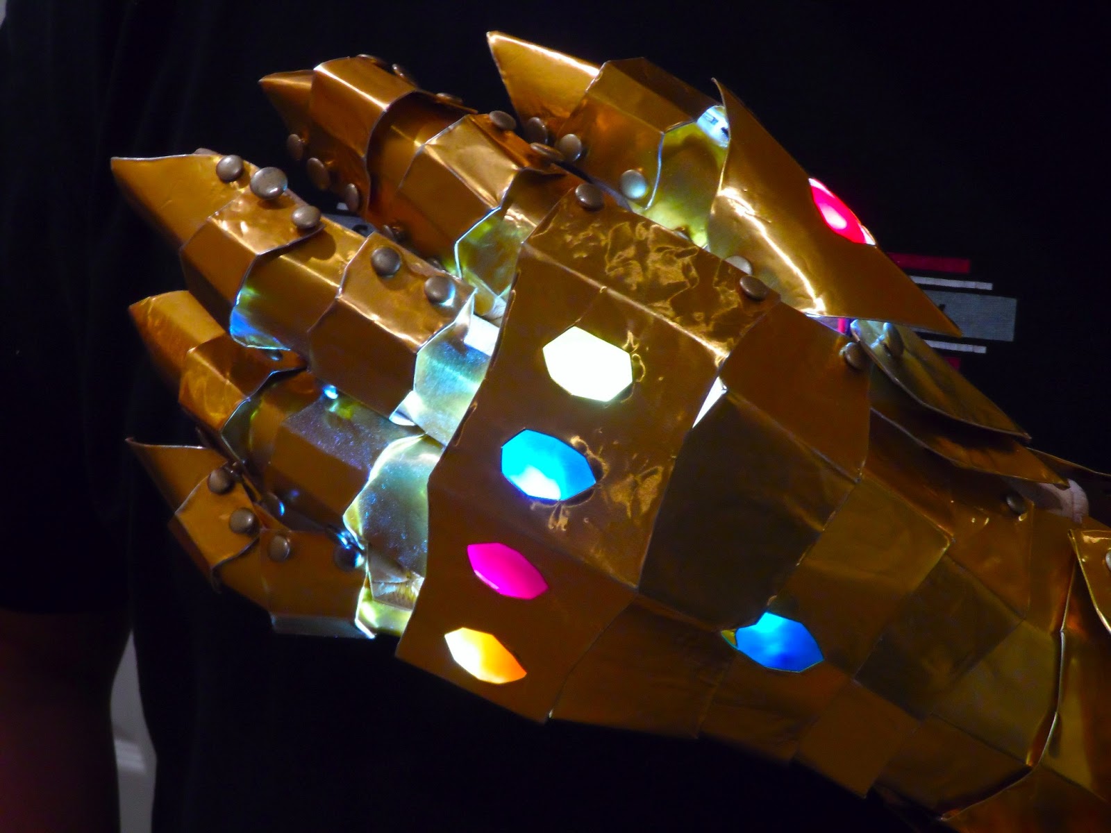 Simply Pinspirational: Infinity Gauntlet - Assembly & Completion