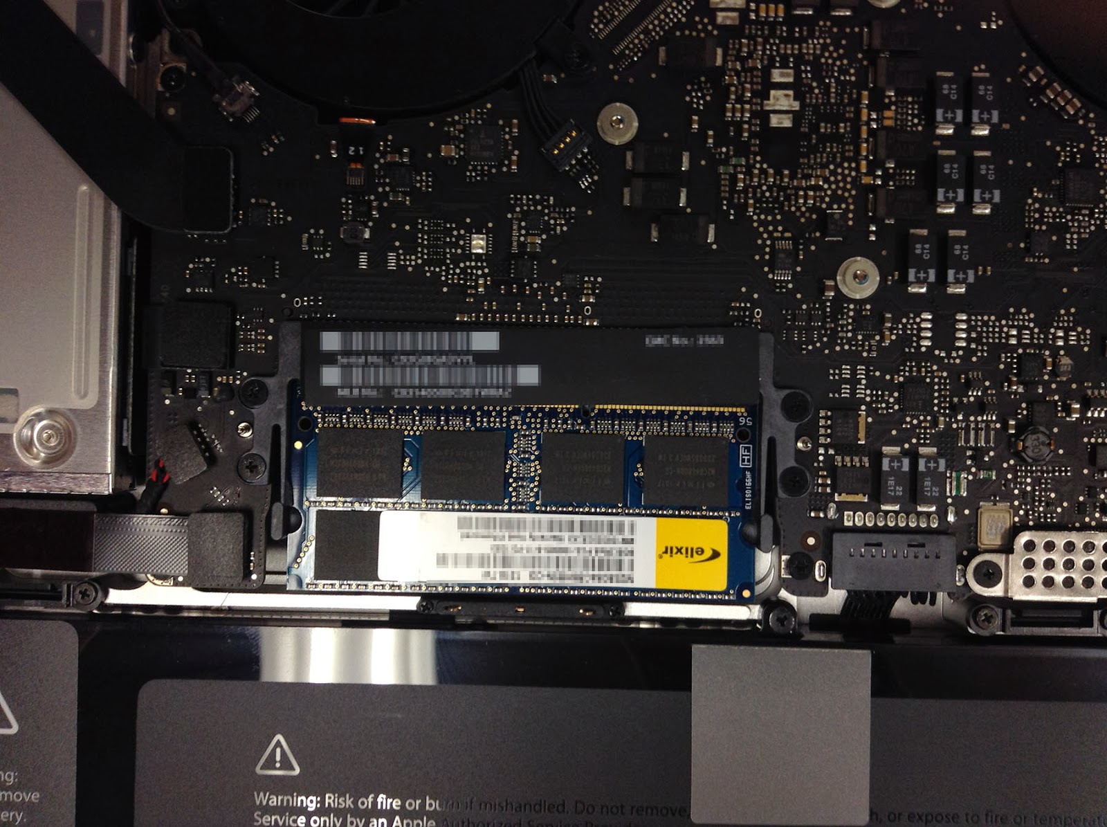 [写真で開設]MacBook Pro 15-inch Late 2011のメモリを16GBに増設 | Technomado