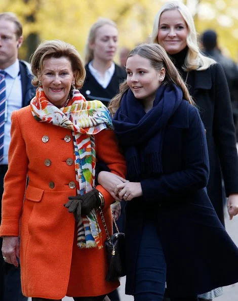 Queen Sonja, Crown Princess Mette-Marit and Ingrid Alexandra at Princess Ingrid Alexandra Sculpture Park
