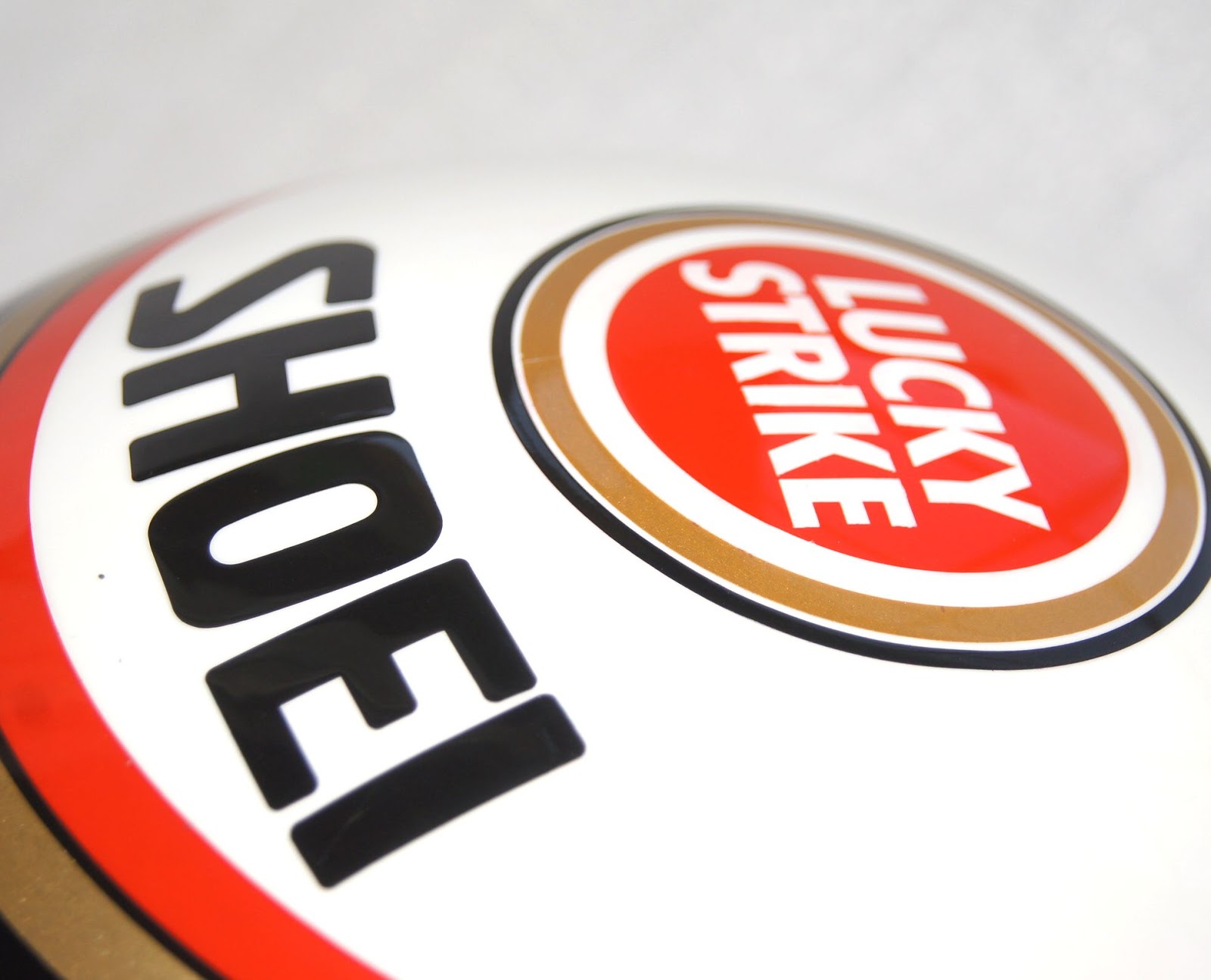 samurai‐bikers: SHOEI racing helmet GRV-RAINEY added Lucky Strike ...