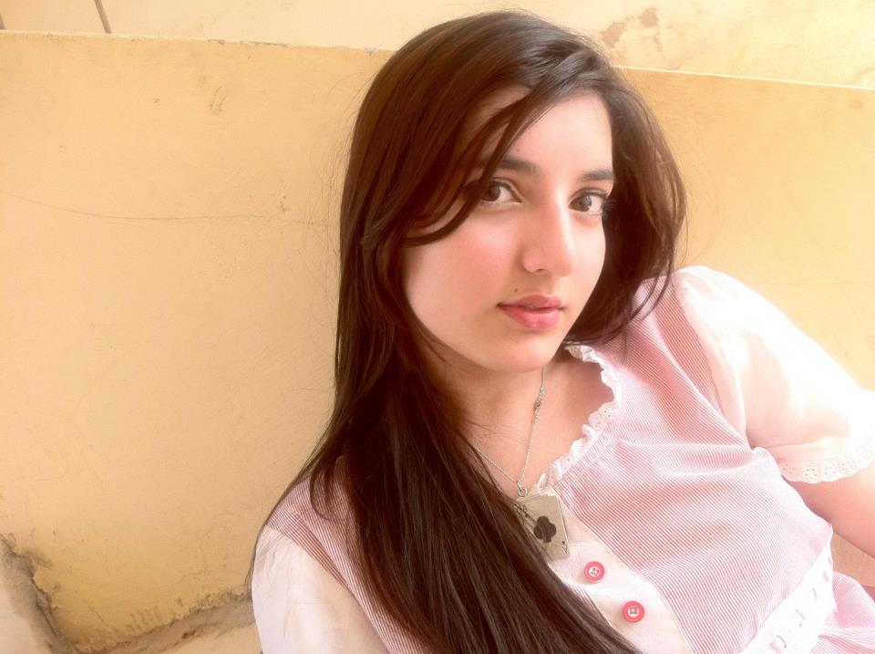 Girl beautiful pakistan images Attractive Pakistani