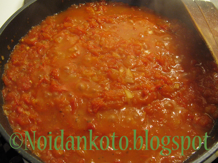 Noidankoto; Valkosipulia ja Salviaa Mainio Marinarakastike