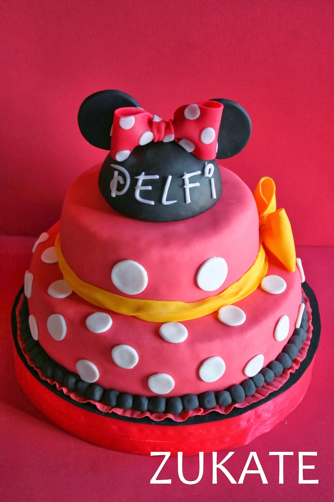 TORTA DE MINNIE MOUSE PARA DELFI | ZUKATE