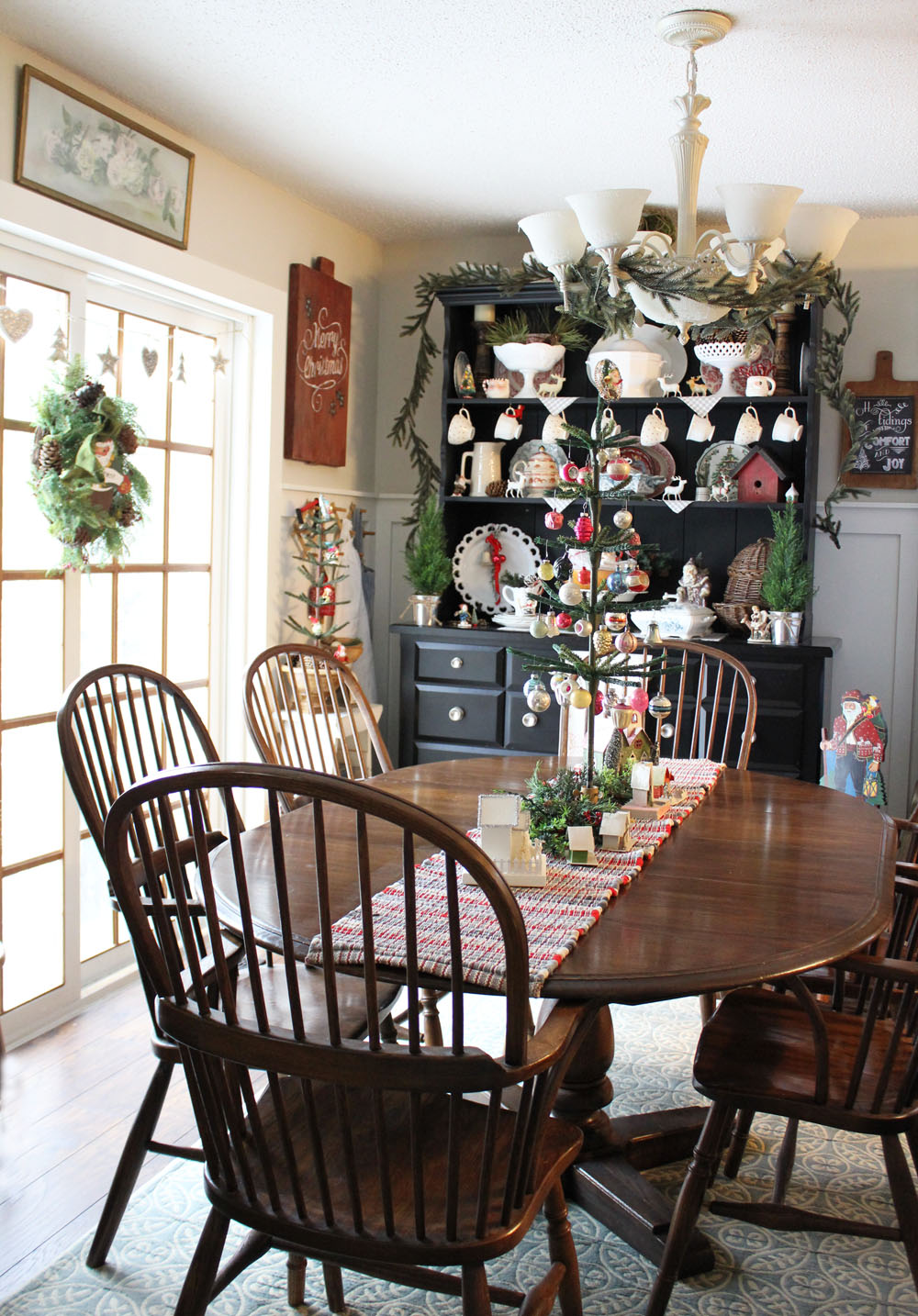 Some Christmas Decorating Ideas From Our Home... - Itsy Bits and Pieces