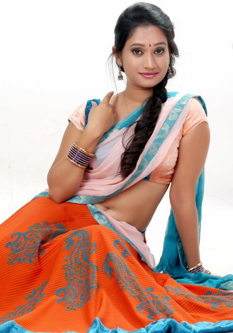 New Telugu Actress Priyanka Spicy Saree Images Gallery No Water Mark
