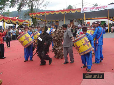 Tradisi simuntu di minangkabau