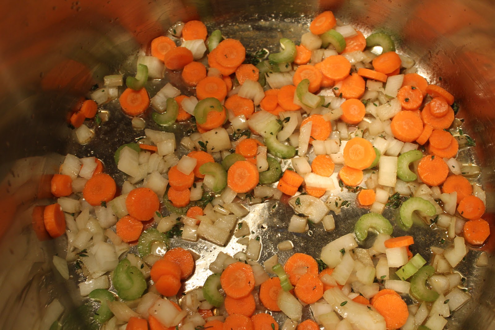 Delicious Dishings Homemade Turkey Soup (And Stock)