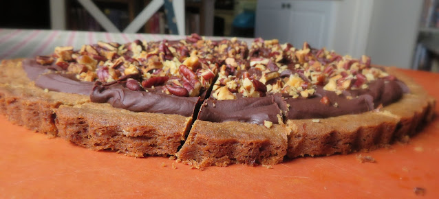 Crisp Toffee Pecan Shortbreads
