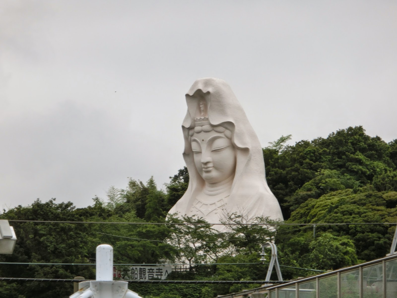 Worth seeing. люцерна швейцария. лахор пакистан. Worth seeing. замок гросс гермерслебен.