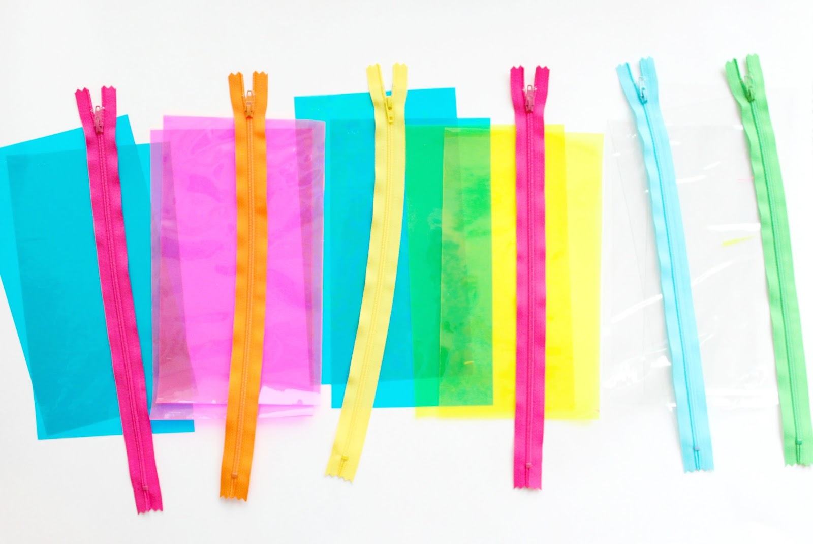 sewhungryhippie Easy SeeThrough Vinyl Zipper Case