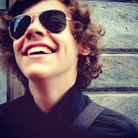 https://3.bp.blogspot.com/-dWrsMDzvBPs/UNCKswD4ZJI/AAAAAAAAACs/7szqFVv6Gms/s200/Hazza-harry-styles-31439403-615-615.jpg
