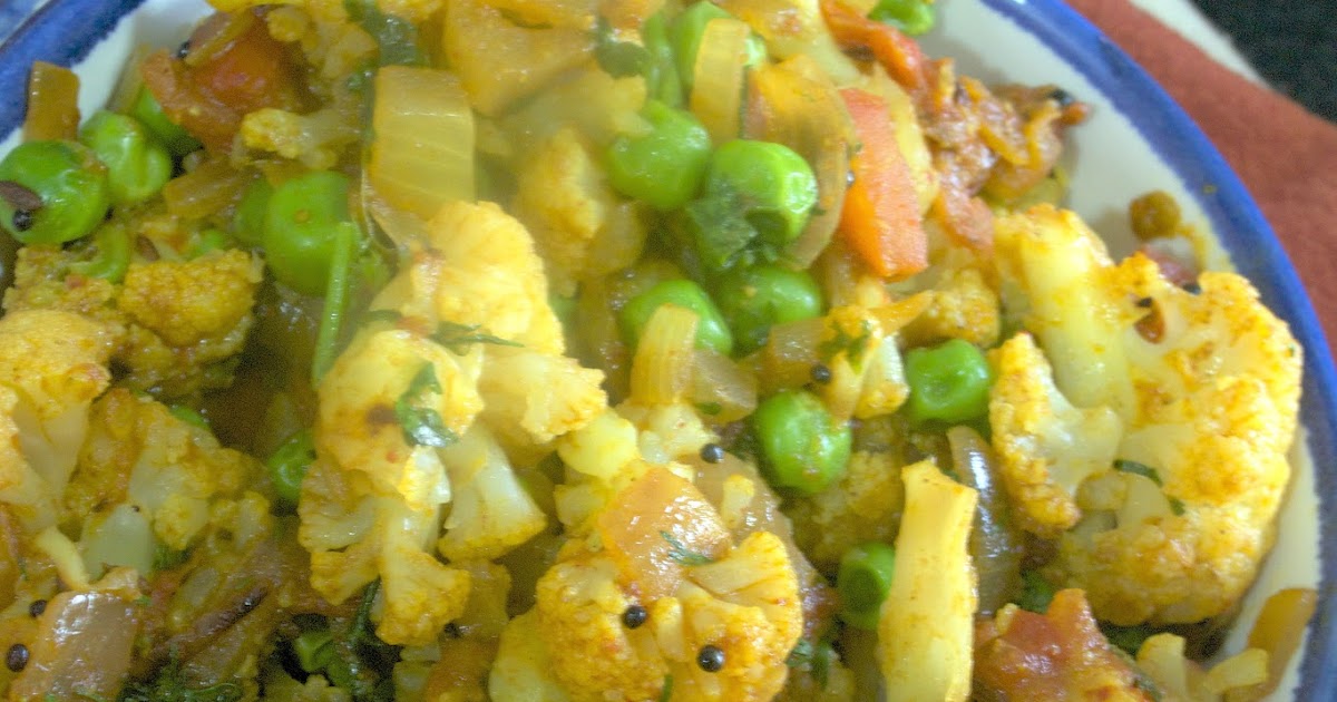Sizzling Tastebuds Sookhi Matar Gobhi Sabji Cauliflower and peas dry