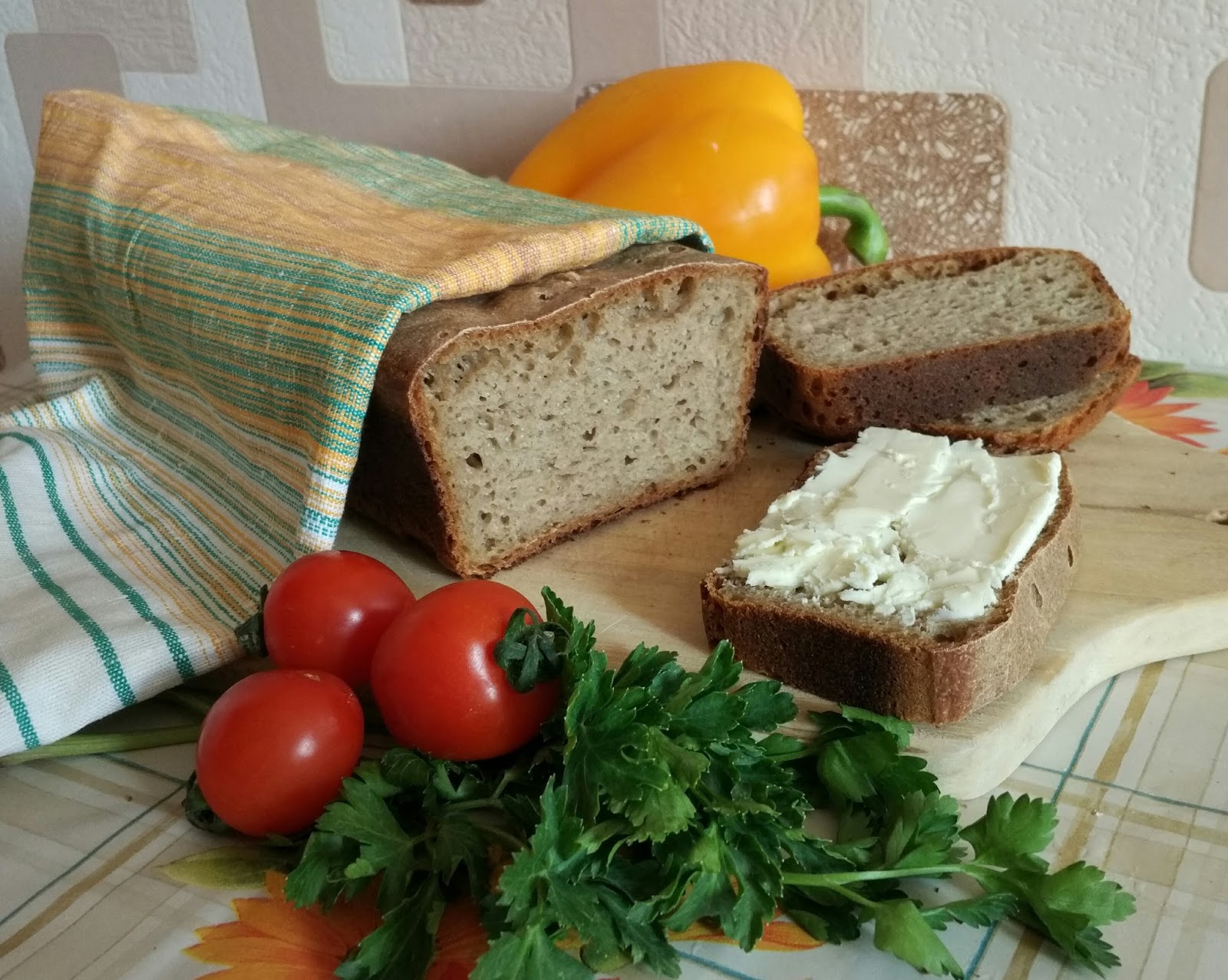 Хлеб на закваске простой рецепт. Домашний хлеб. Закваска для хлеба без дрожжей. Хлеб без закваски. Хлеб Измайловский.