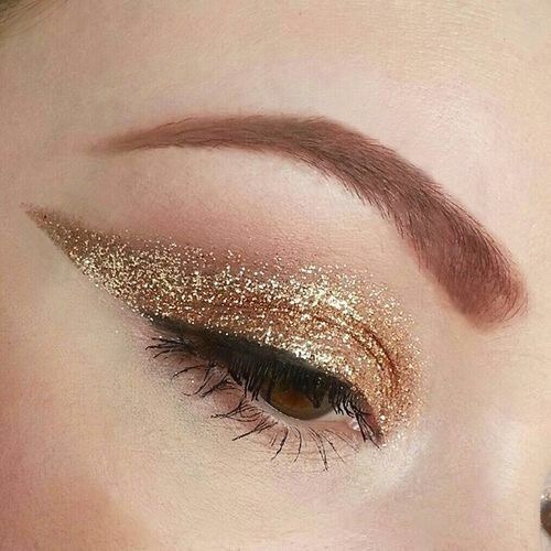 Gold Glitter Eye