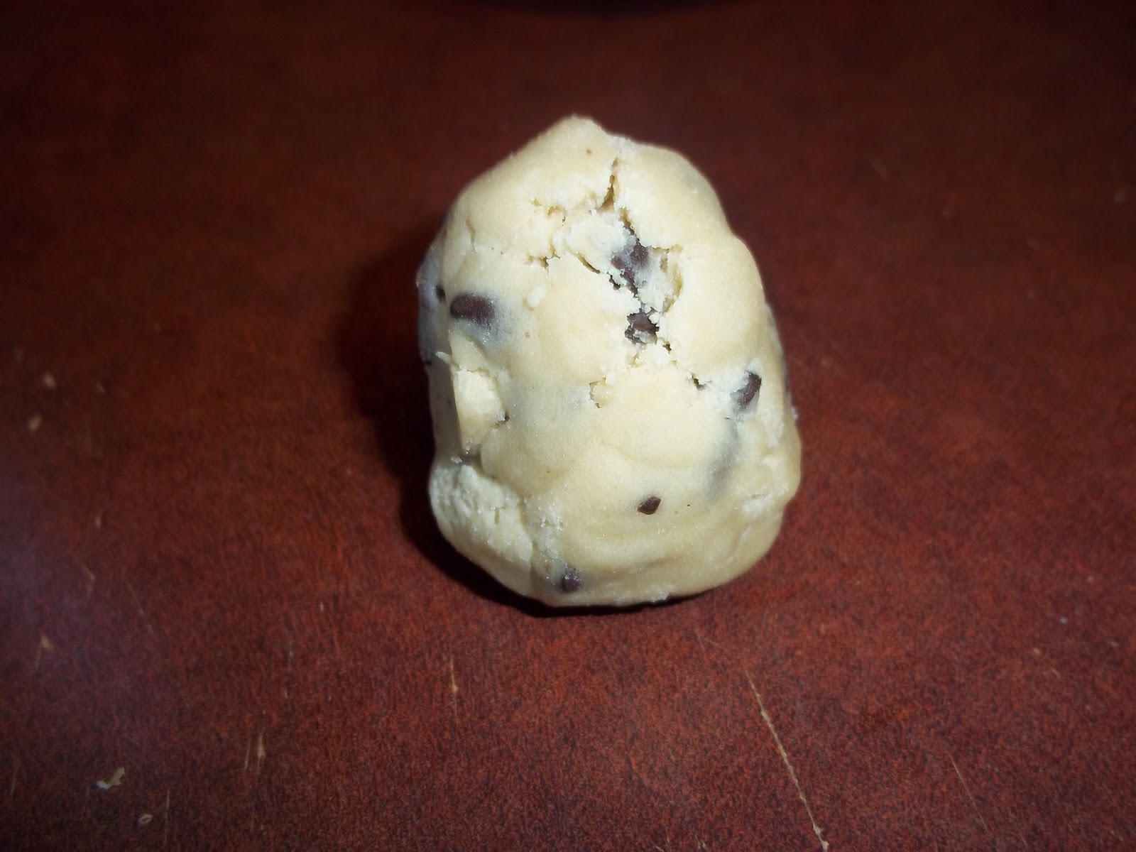 The Daily Smash Hershey Kiss Stuffed Chocolate Chip Cookies