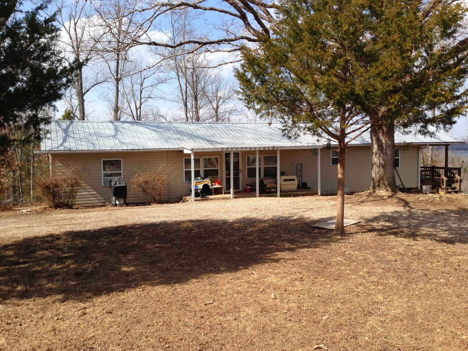 to Pontiac Cove Marina on beautiful Bull Shoals Lake Martin's Lakeview Cabins