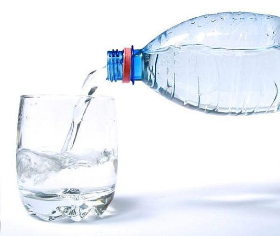 minum air putih sangatlah membantu kamu untuk menambah konsentrasi, banyak manfaat yang akan kamu dapatkan ketika meminum air putih, jadi sempatkan diri untuk selalu minum air putih