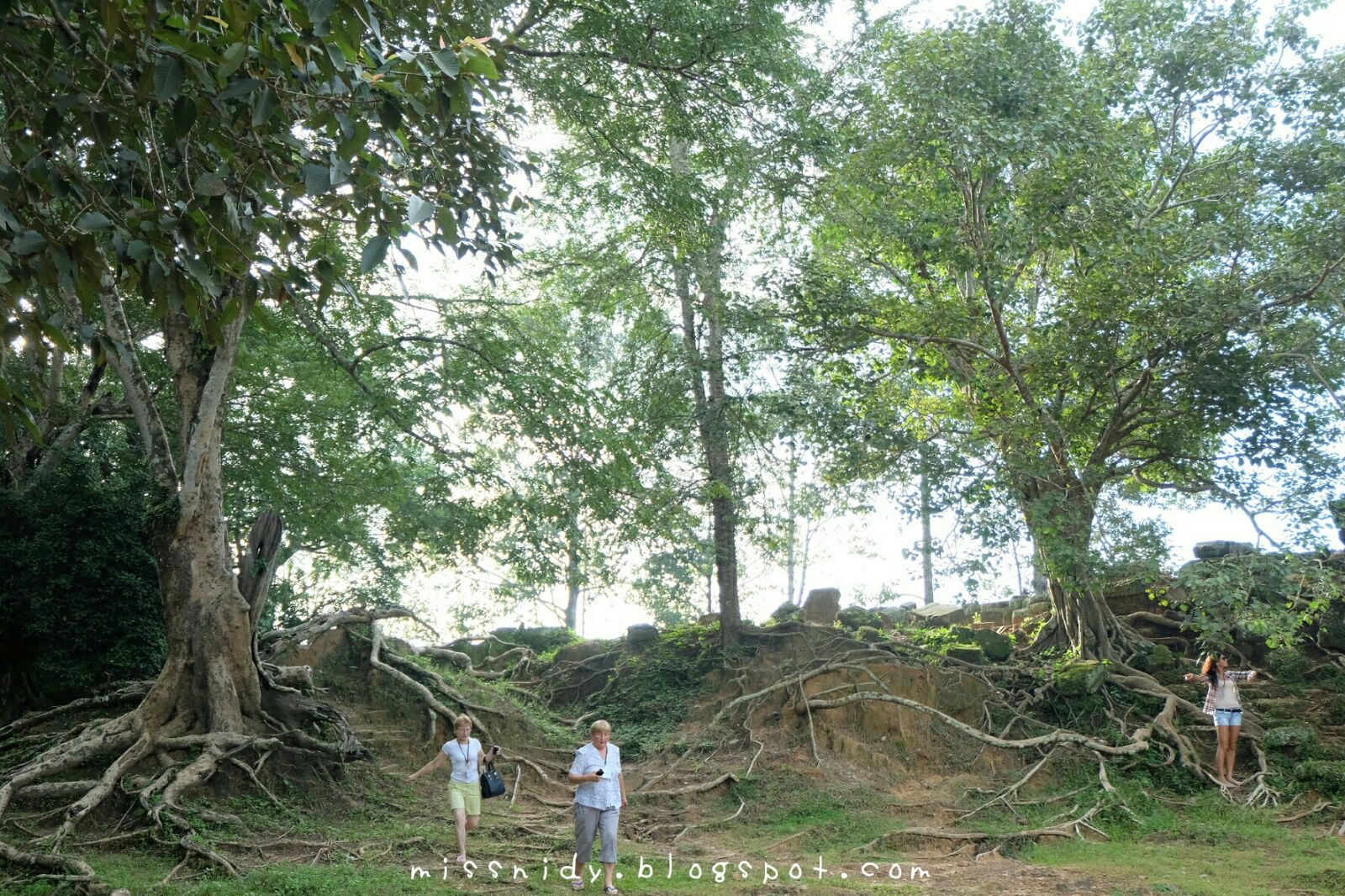 what to do in angkor thom