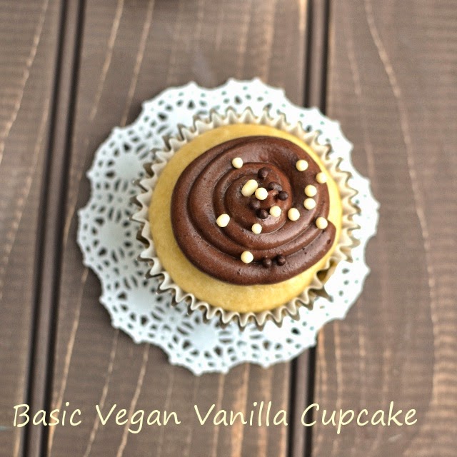 Basic Vegan Vanilla Cupcake